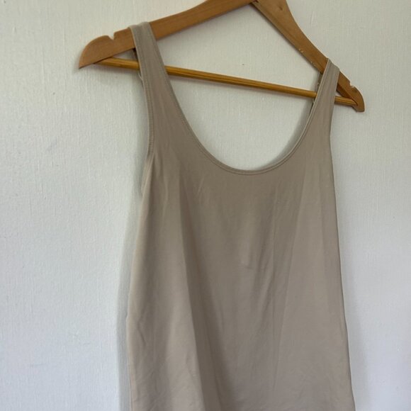 Chicos Tank Top Lot Womens Medium Orange Nude Fitted Closet Staple Tanks - Picture 3 of 12